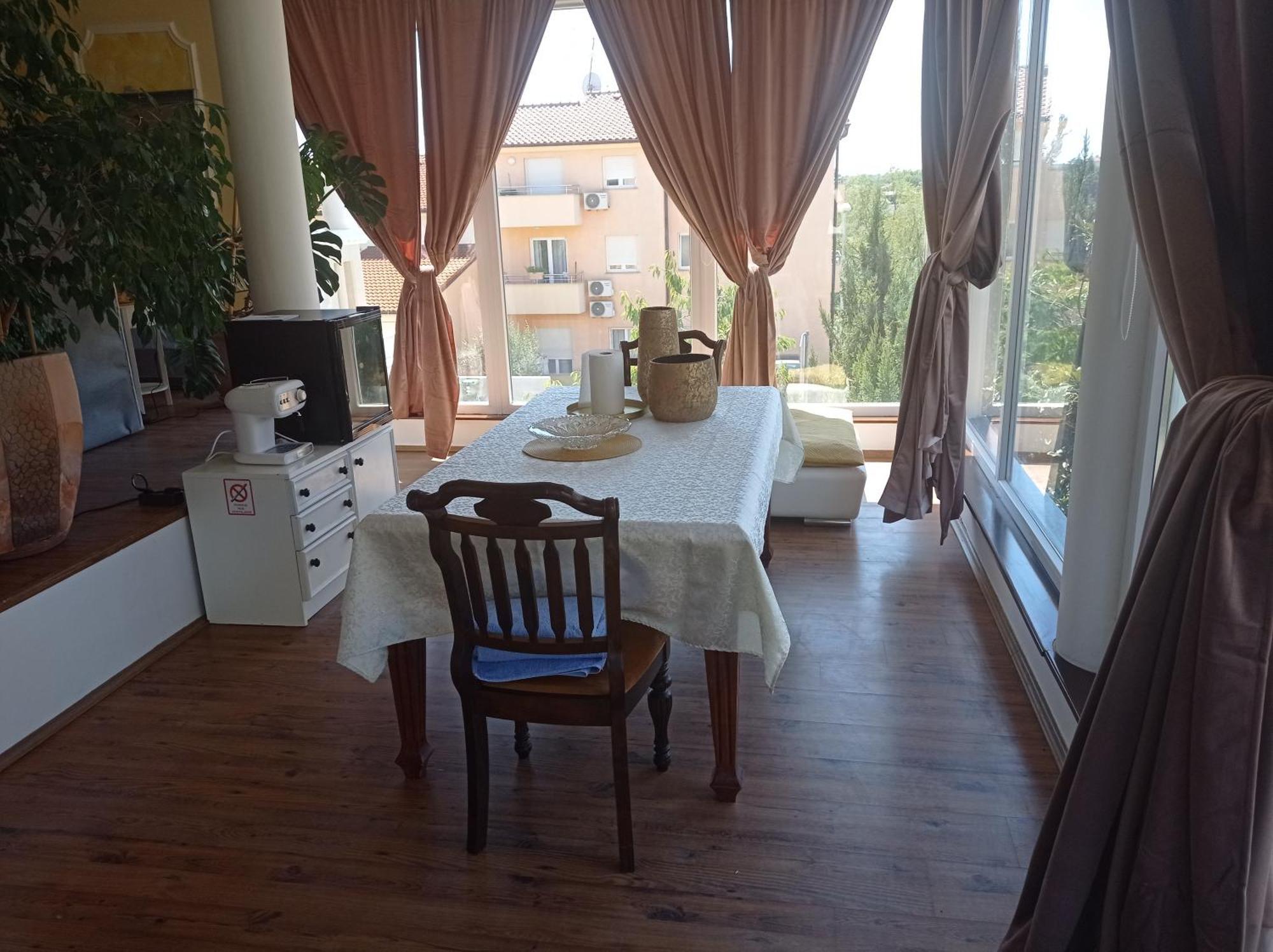 Villa Gregovica พูลา ภายนอก รูปภาพ